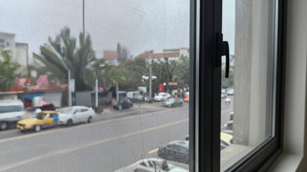 enhances safety limits visibility